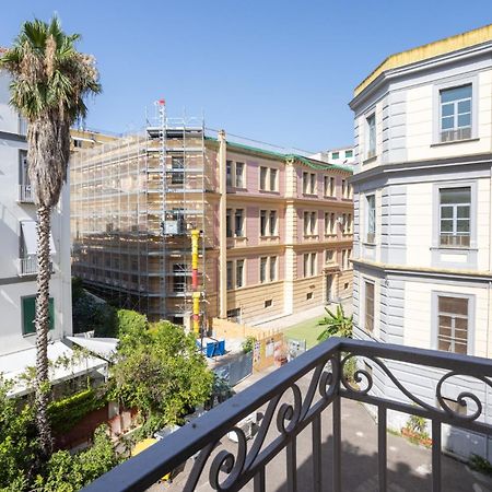 Don Vittorio A Chiaia Hotel Наполи Екстериор снимка