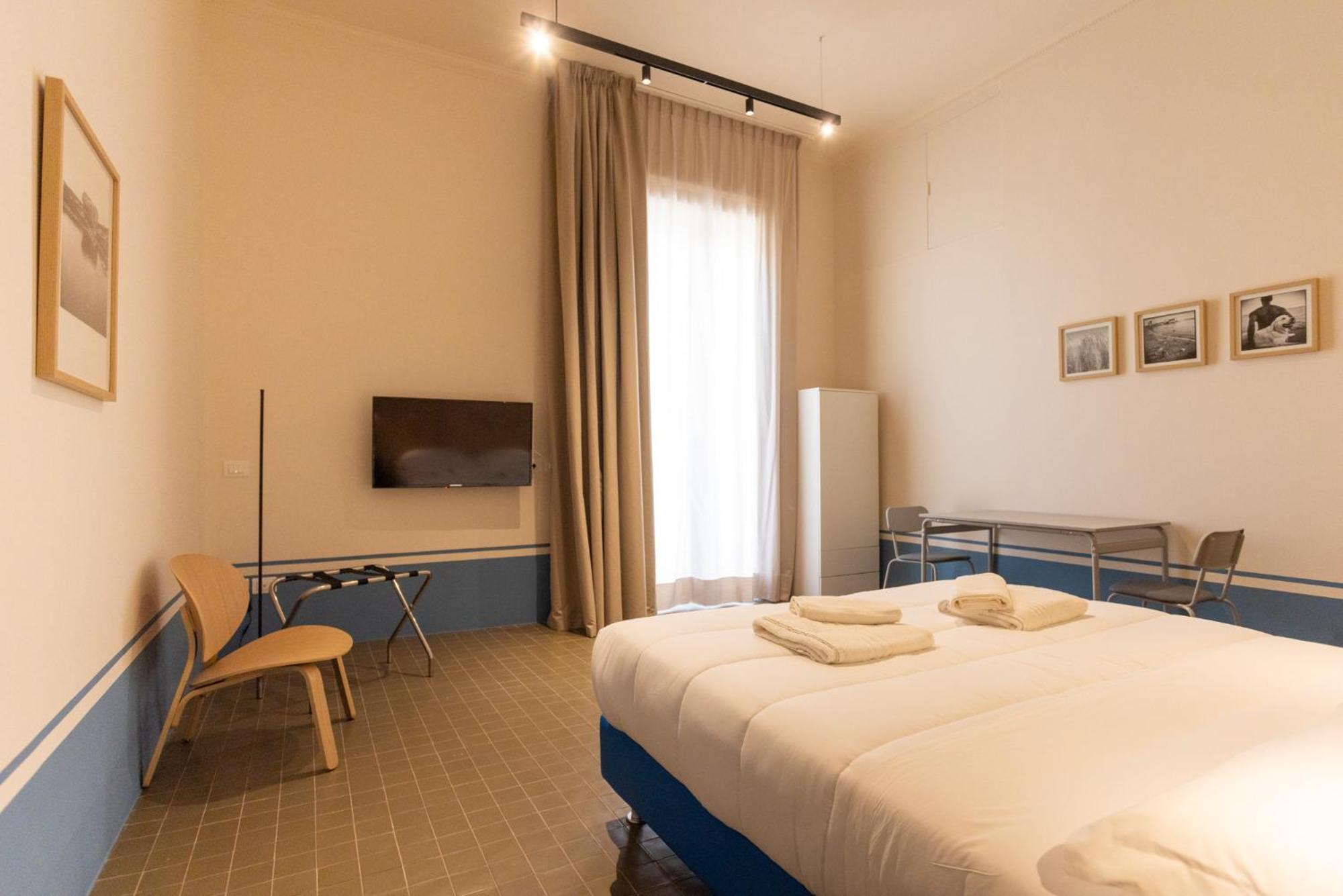 Don Vittorio A Chiaia Hotel Наполи Екстериор снимка