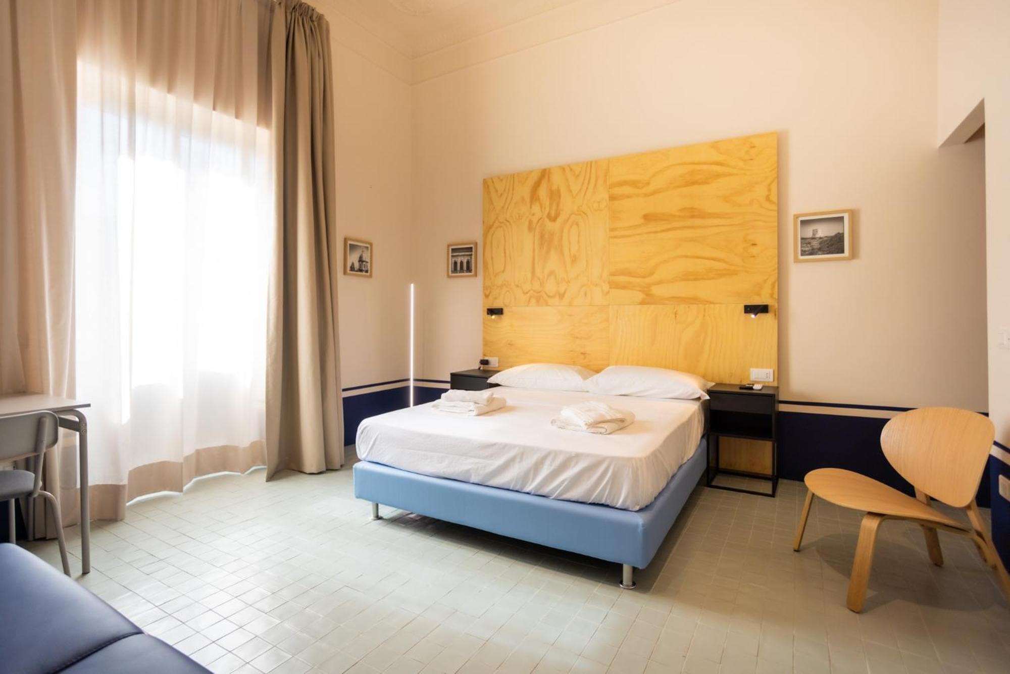 Don Vittorio A Chiaia Hotel Наполи Екстериор снимка